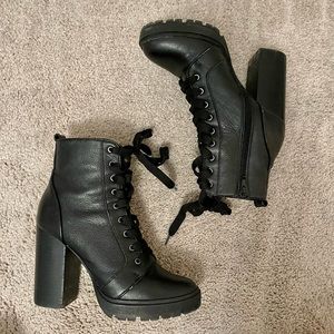 Steve Madden Laurie Black booties 7.5